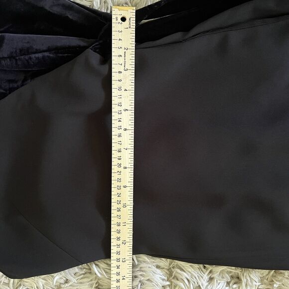 Jill Jill Stuart One Shoulder With Velvet Side Tie Black Formal Gown Size 6 - Picture 14 of 16